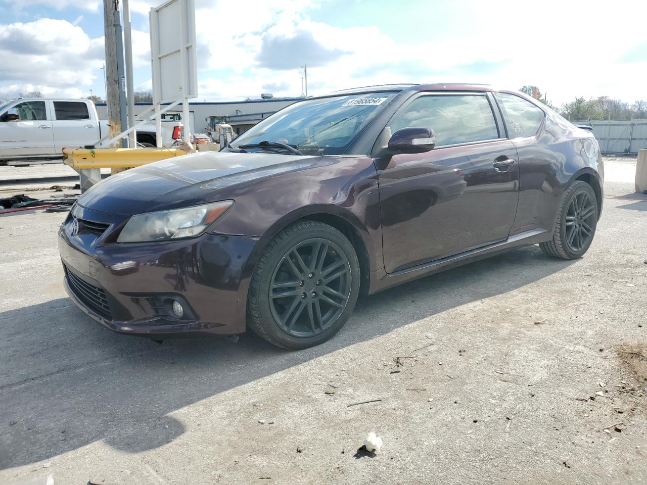 VIN JTKJF5C7XD3051897 2013 TOYOTA SCION no.1