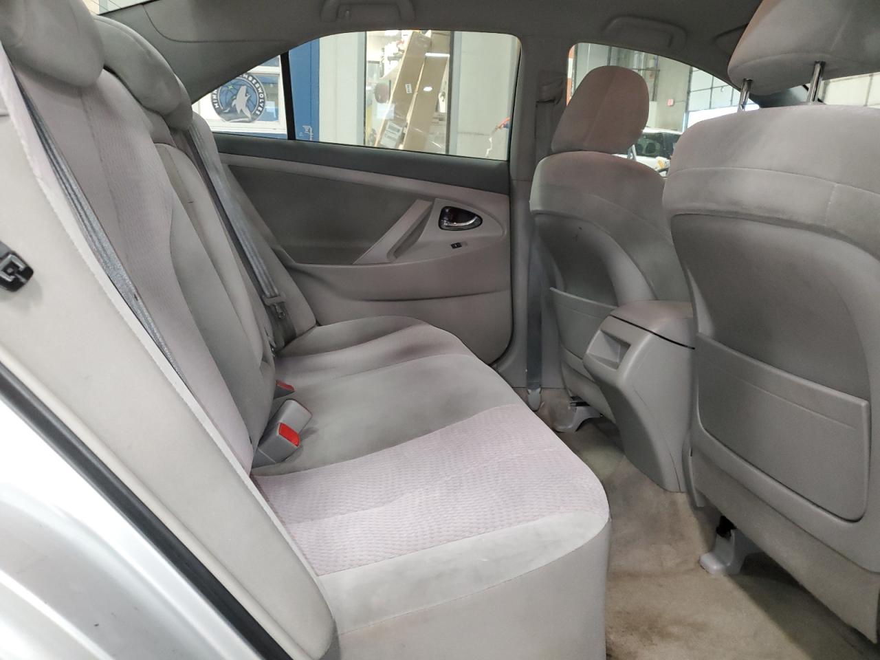 2010 Toyota Camry - Image 10
