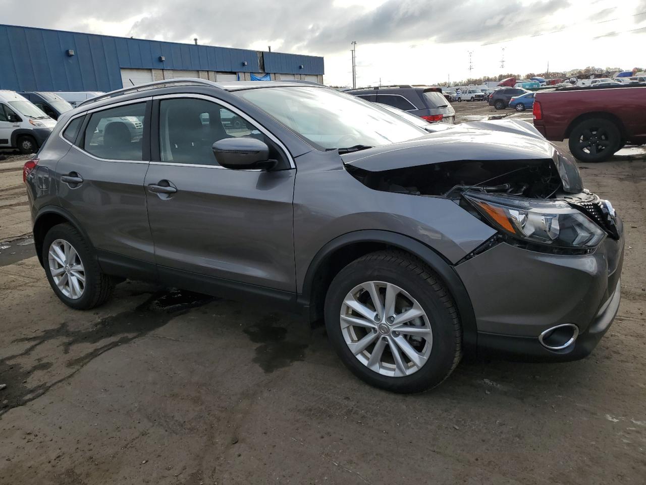 2017 Nissan Rogue - Image 4