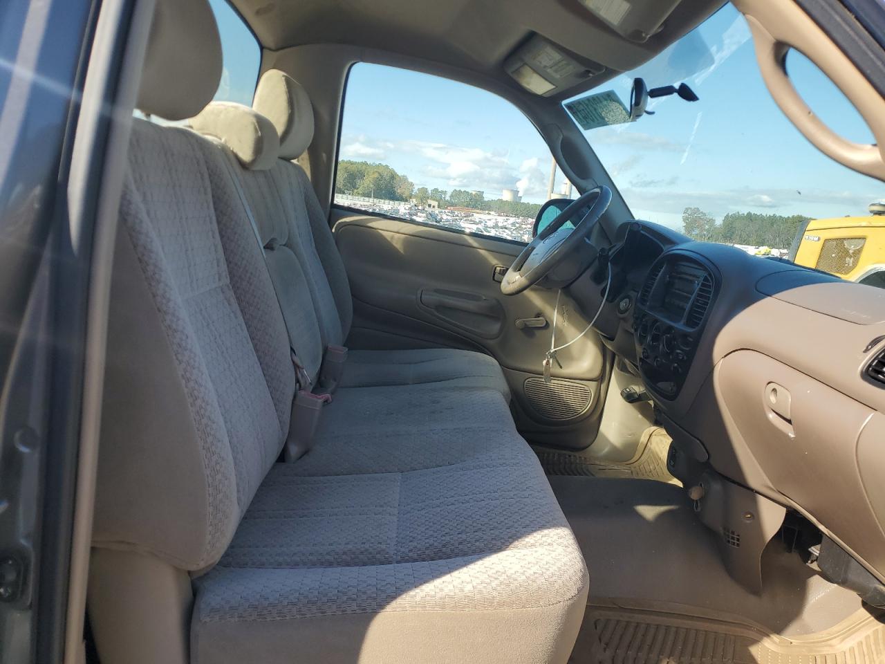 2006 Toyota Tundra - Image 11