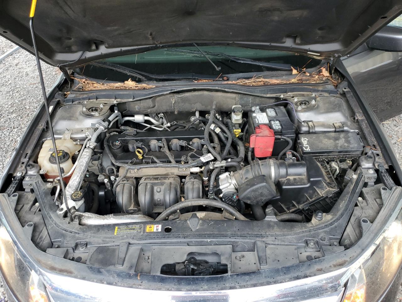 2012 Ford Fusion - Image 12