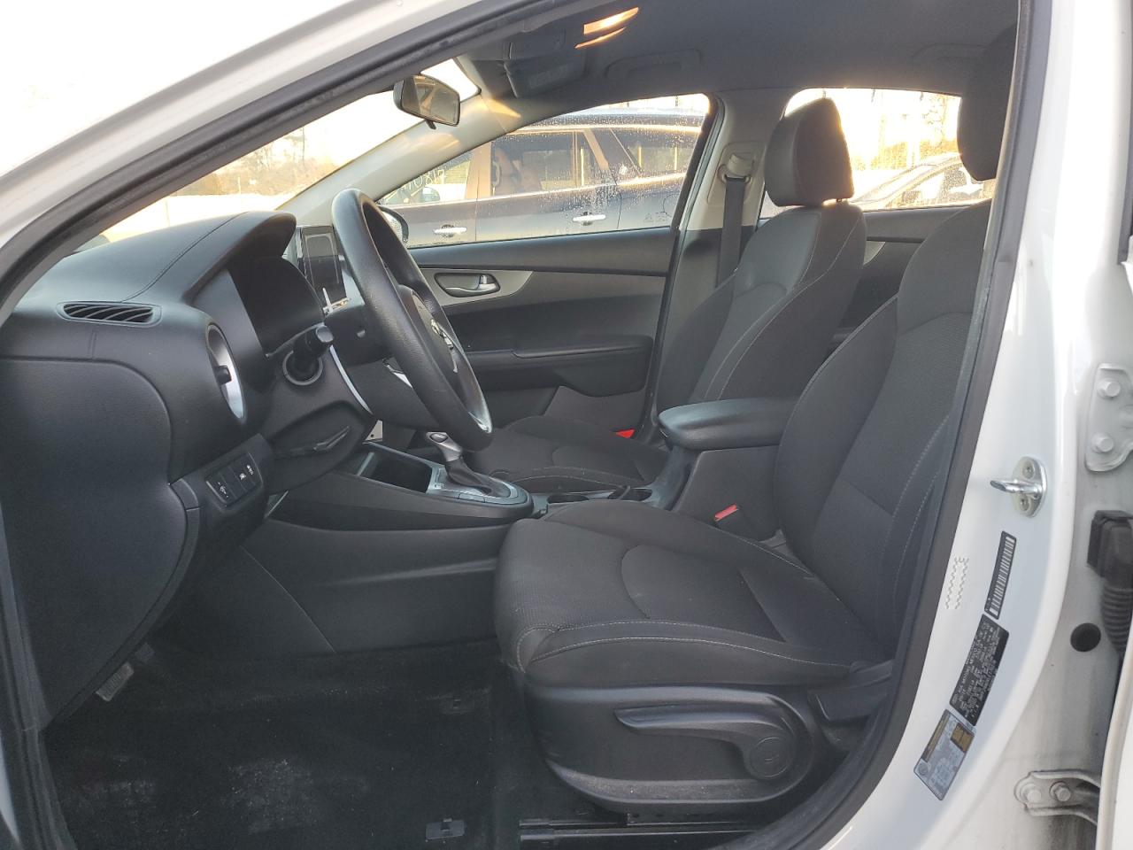 2020 Kia Forte - Image 7