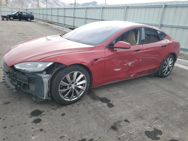 Хетчбеки TESLA MODEL S 2014 Червоний