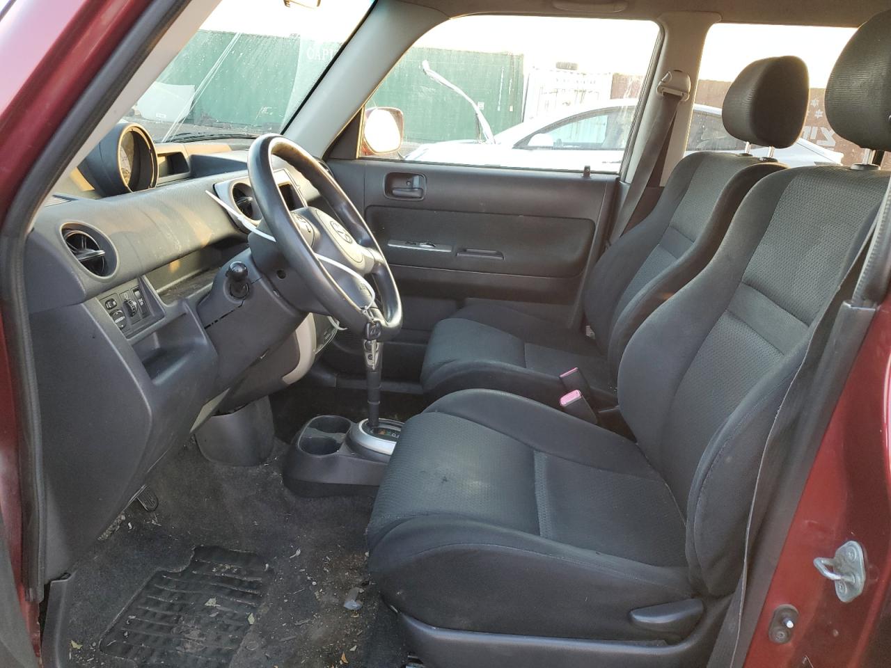 2006 Scion xB - Image 7