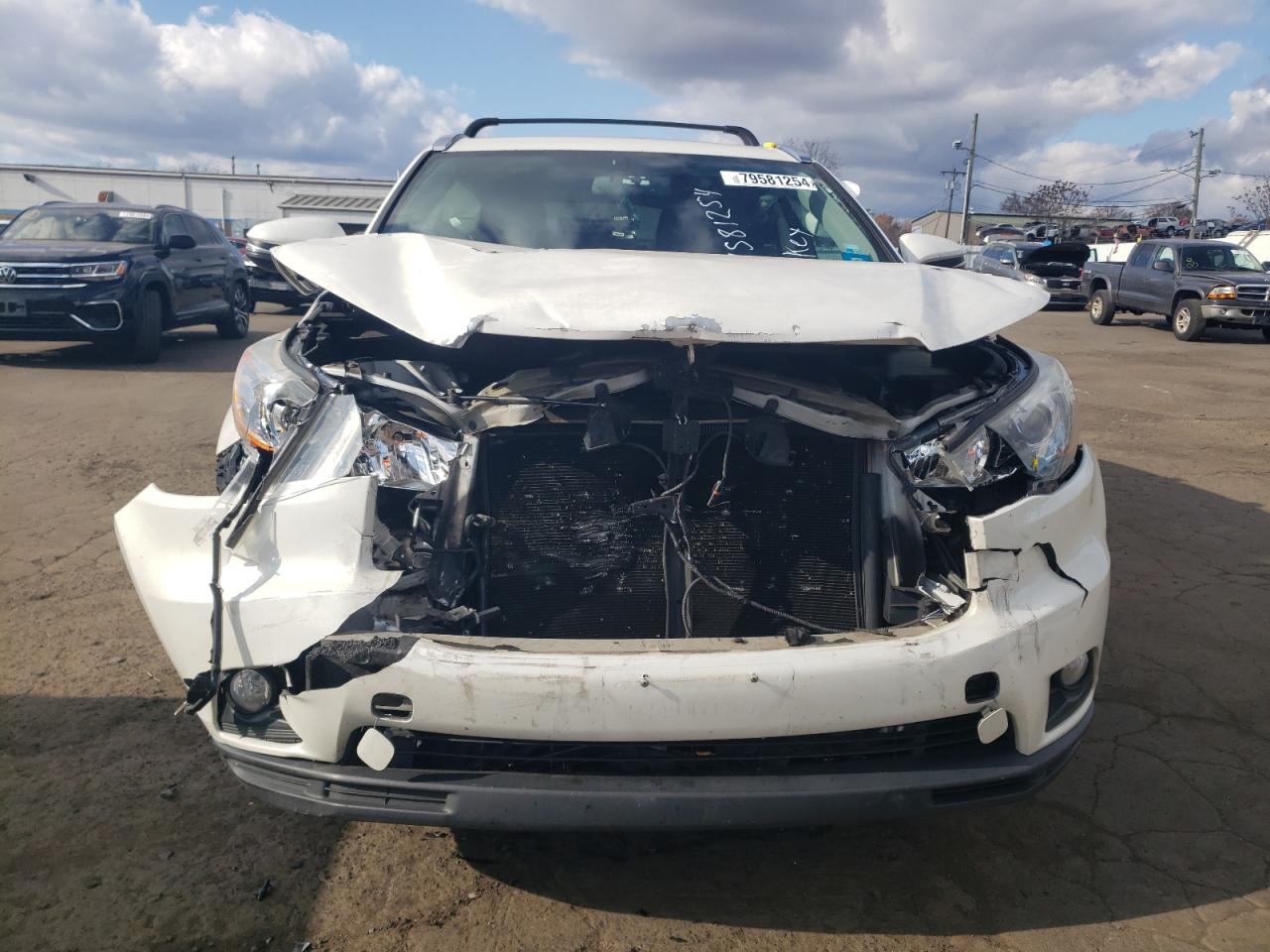 2016 Toyota Highlander - Image 5