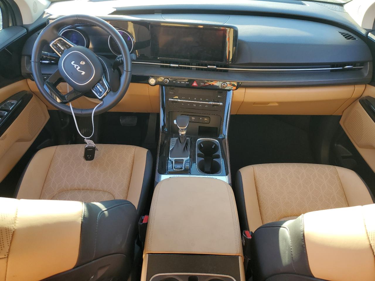 2023 Kia Carnival - Image 8