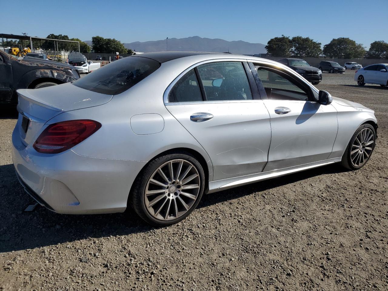 VIN 55SWF4JB3FU089006 2015 MERCEDES-BENZ C-CLASS no.3