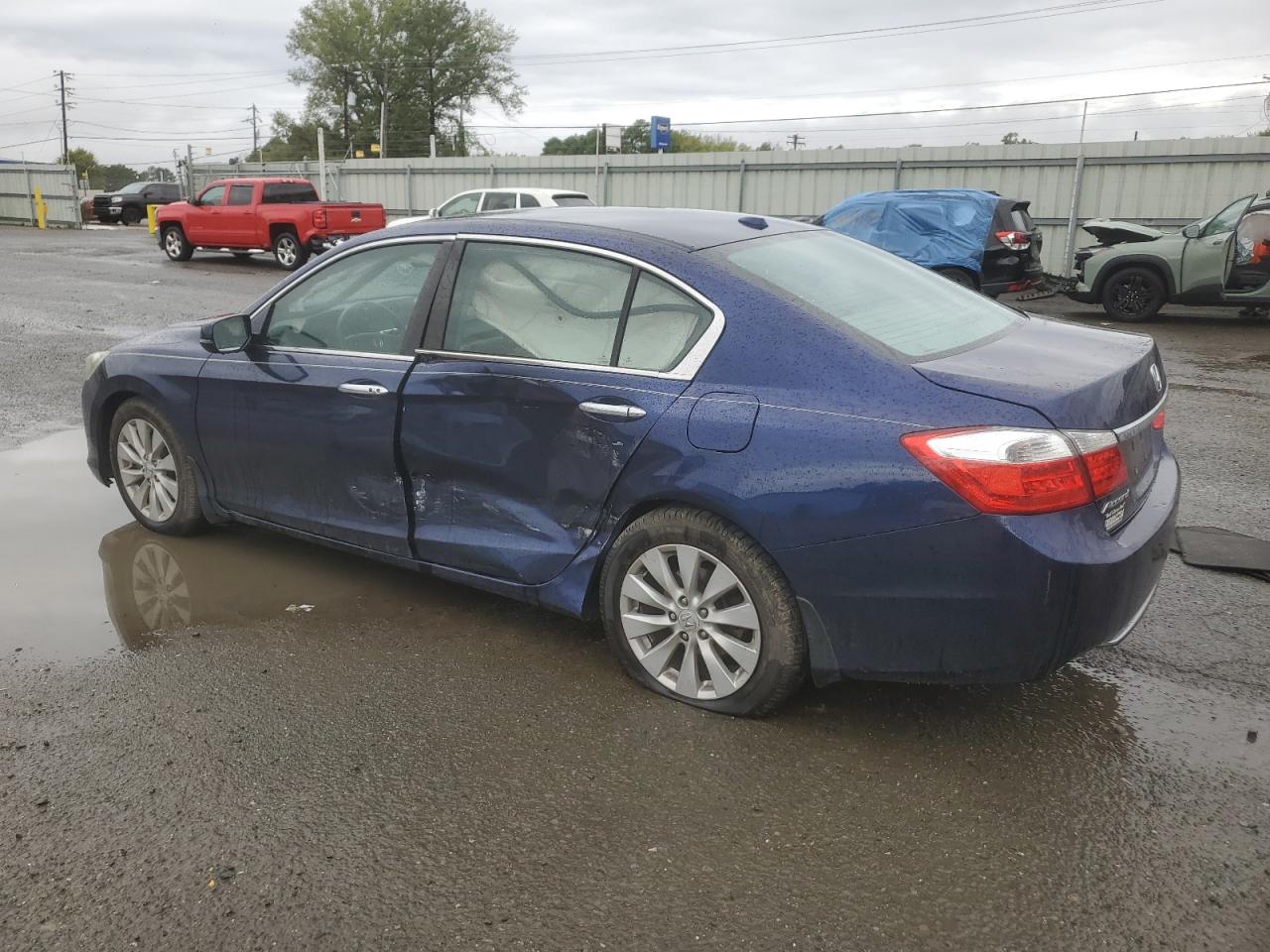 2013 Honda Accord - Image 2