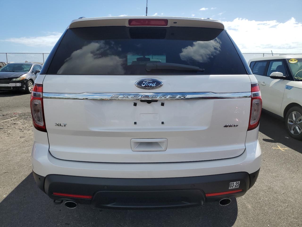 2015 Ford Explorer - Image 6