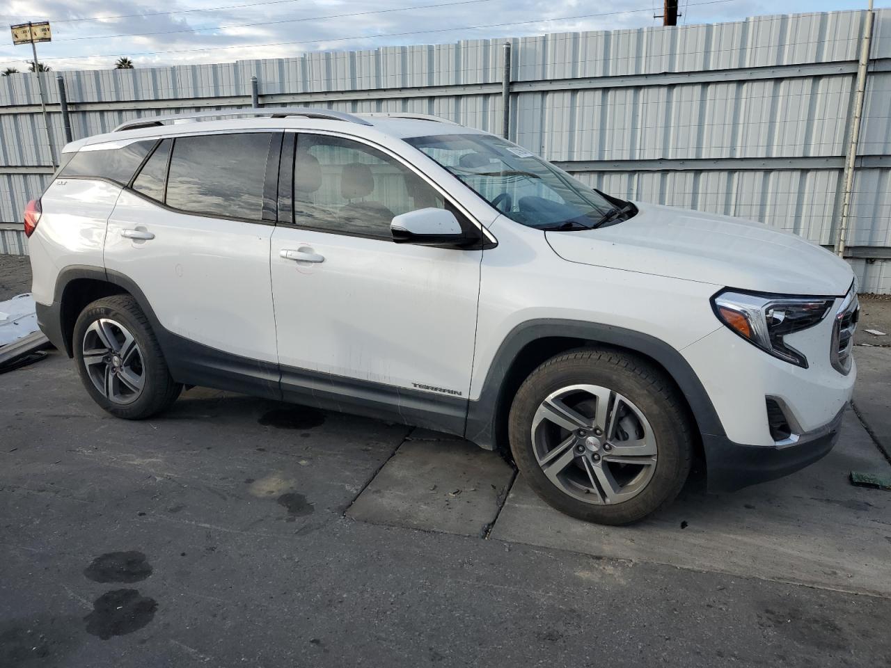 2019 GMC Terrain - Image 4