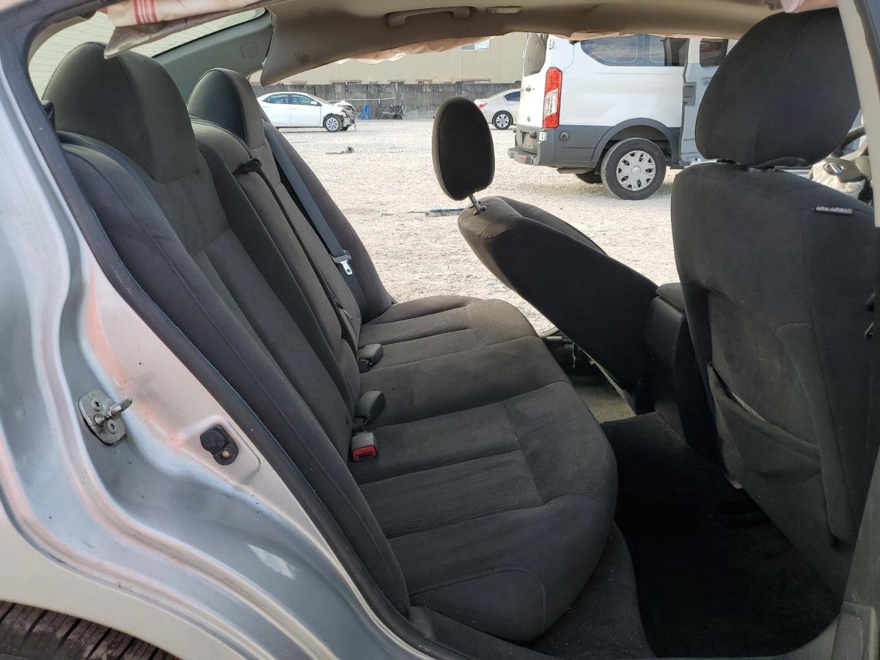 2011 Nissan Altima - Image 10