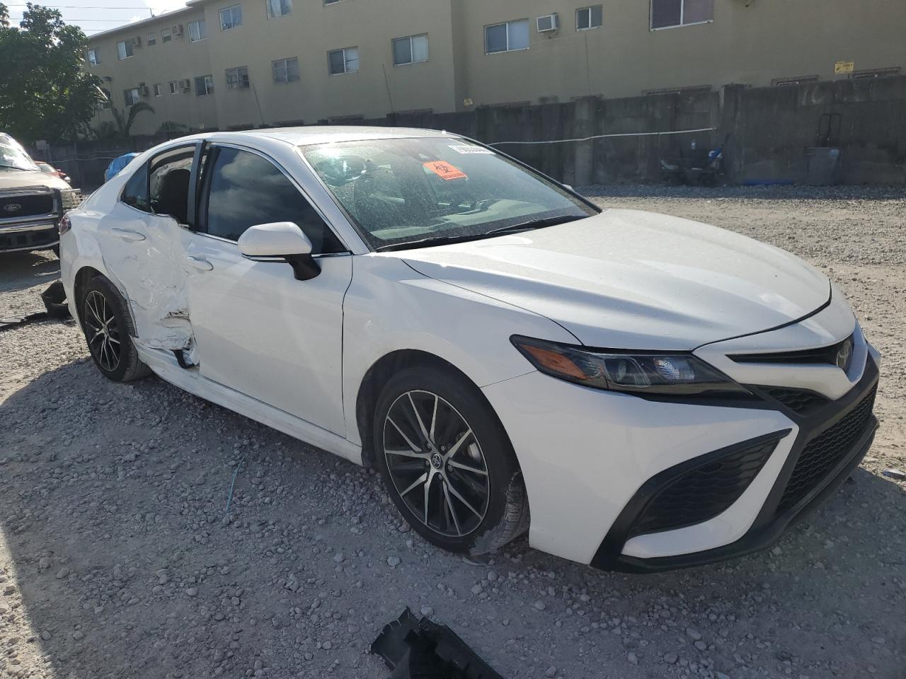 2023 Toyota Camry - Image 4