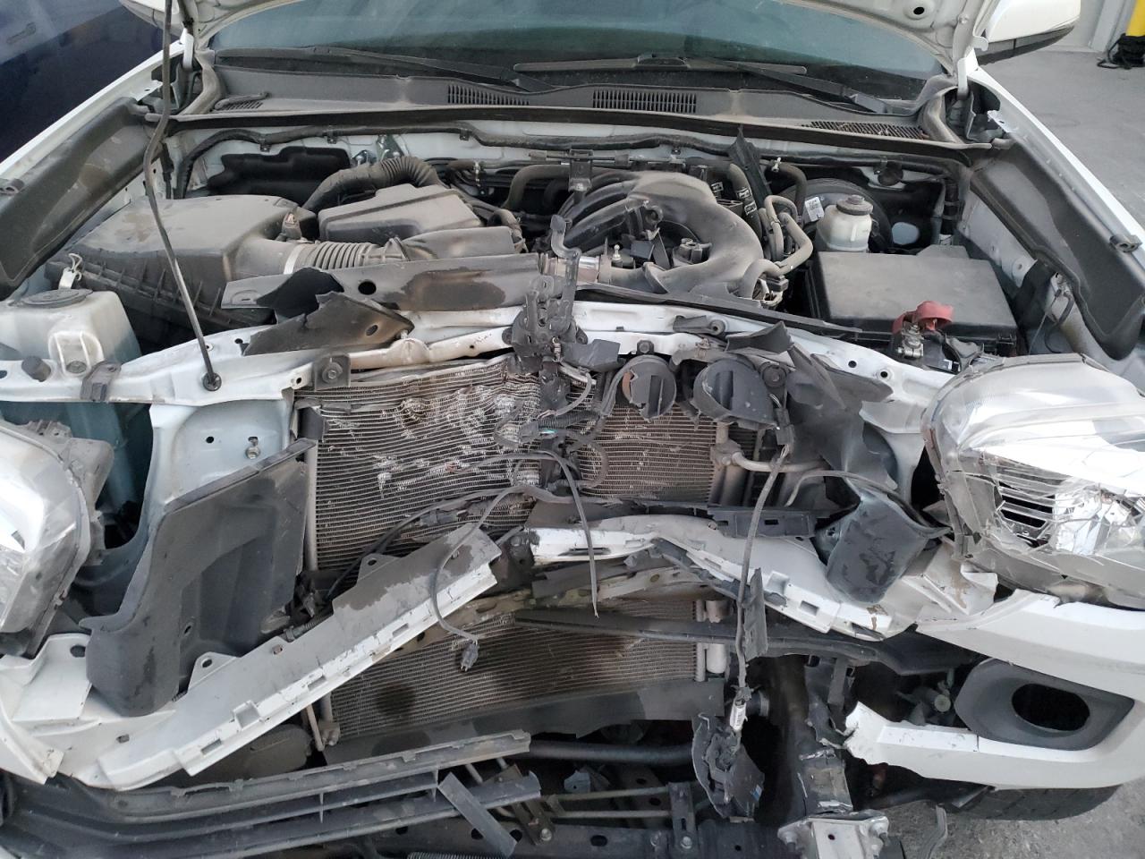 2021 Toyota Tacoma - Image 12