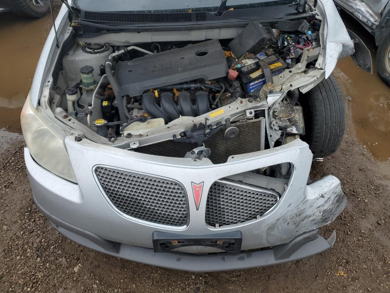 2008 Pontiac Vibe - Image 11
