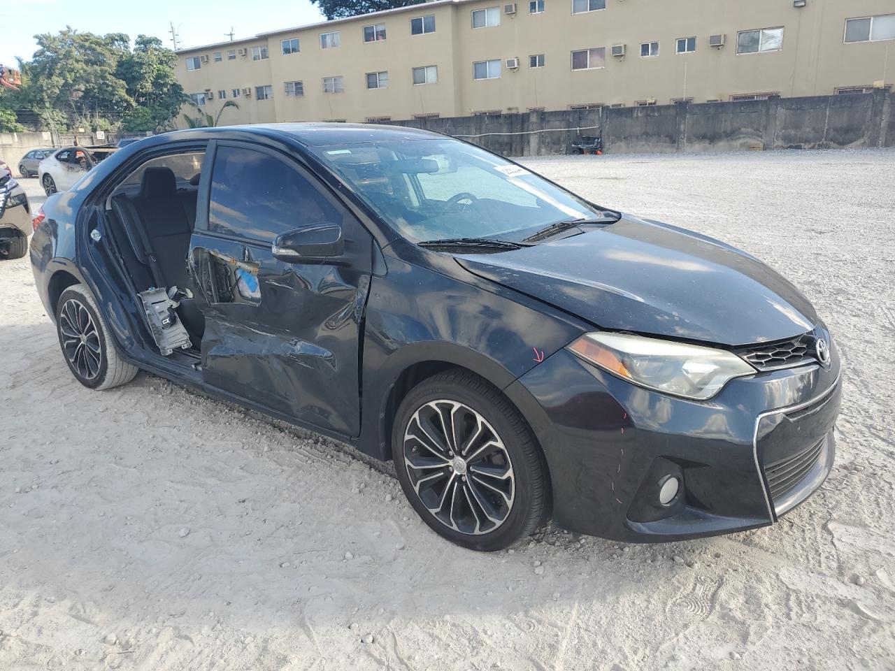 2016 Toyota Corolla - Image 4