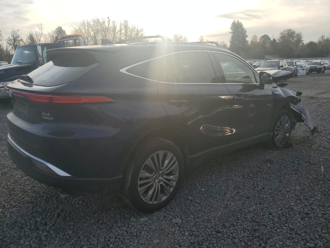 2021 Toyota Venza - Image 3
