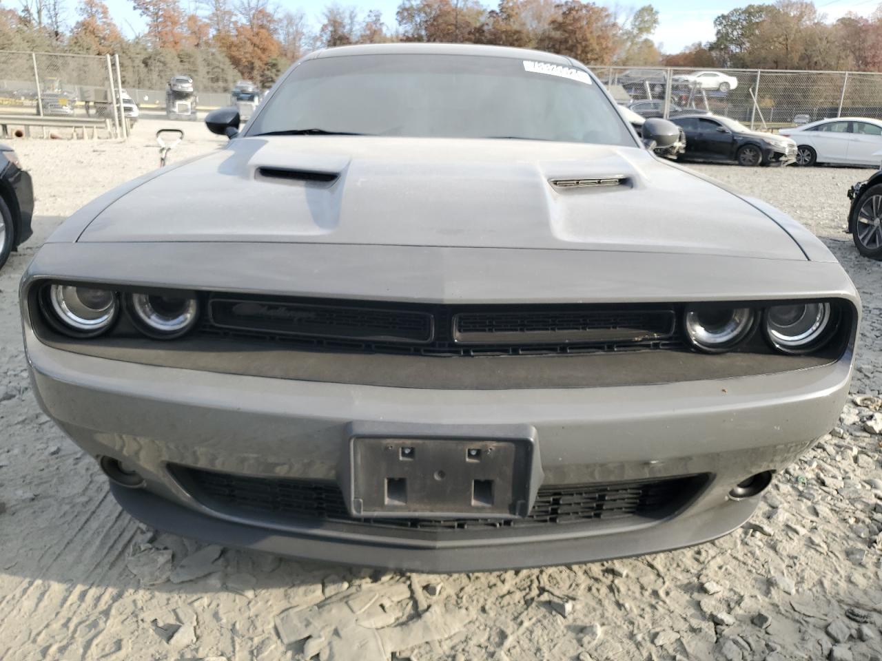 2019 Dodge Challenger - Image 5