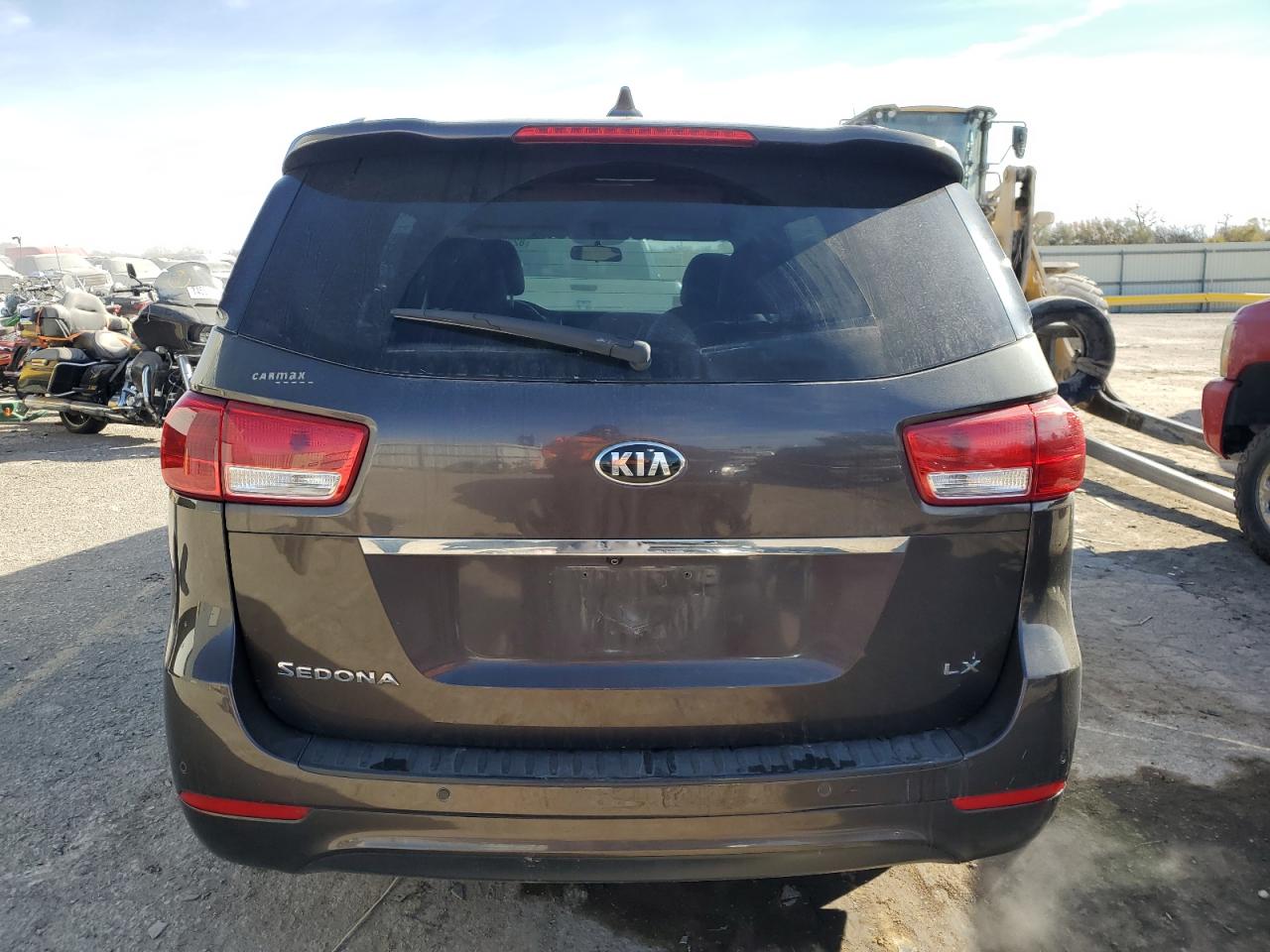 2017 Kia Sedona Lx VIN: KNDMB5C16H6333423 Lot: 82325304