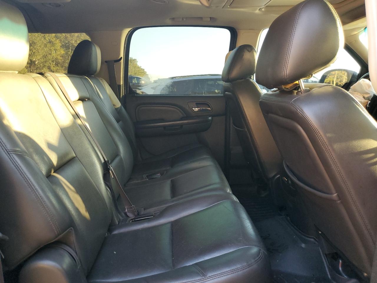 2013 GMC Yukon - Image 11