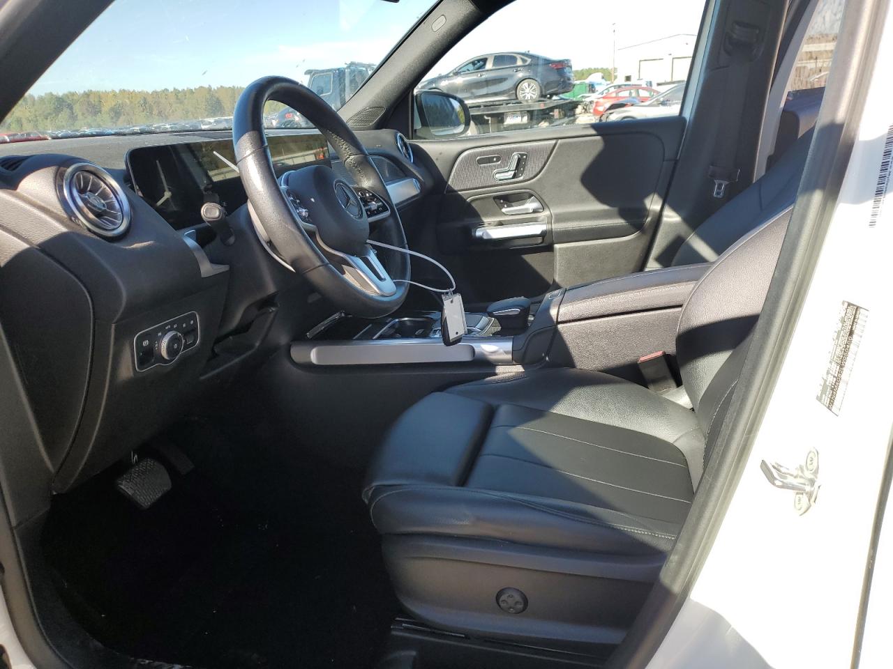 2020 Mercedes-Benz GLB - Image 7