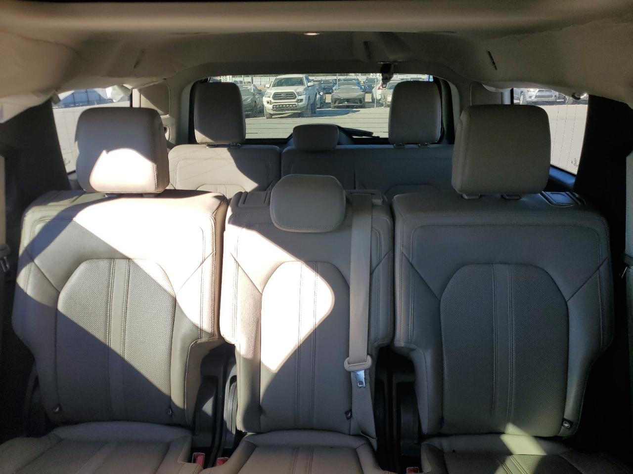 VIN 1FMJU2AT2KEA05019 2019 FORD EXPEDITION no.10