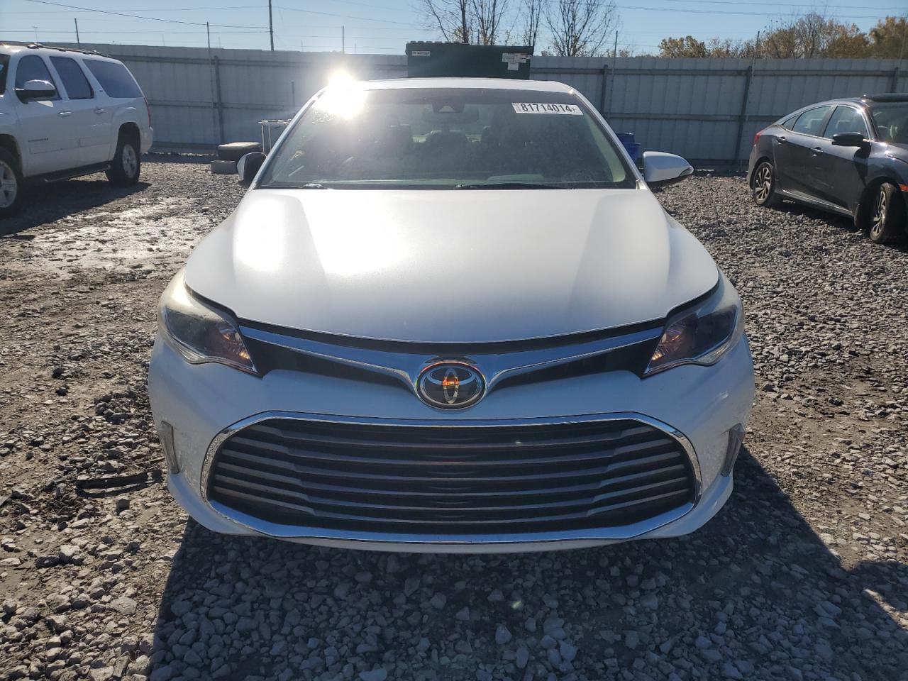 2018 Toyota Avalon - Image 5
