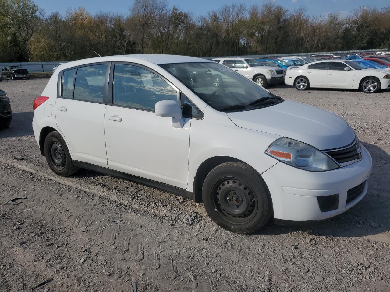 2011 Nissan Versa - Image 4