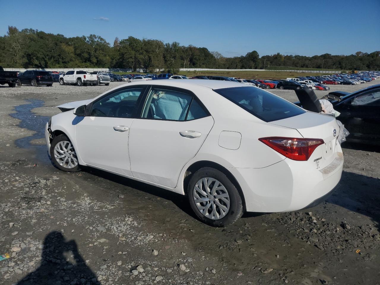 VIN 2T1BURHE4KC209283 2019 TOYOTA COROLLA no.2