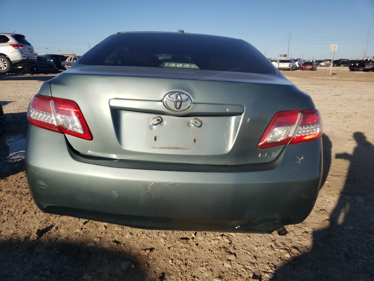 2010 Toyota Camry Base VIN: 4T1BF3EK1AU565060 Lot: 81266324