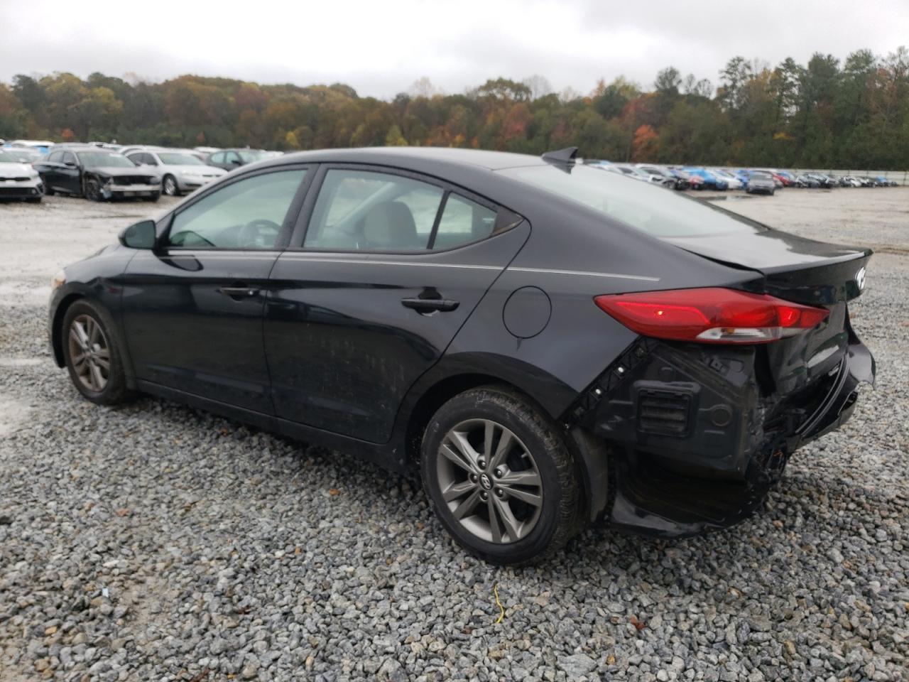 2017 Hyundai Elantra - Image 2