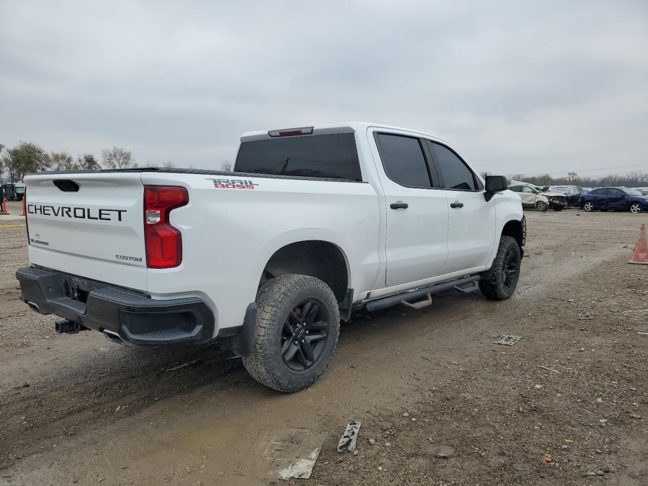 2019 Chevrolet Silverado - Image 3