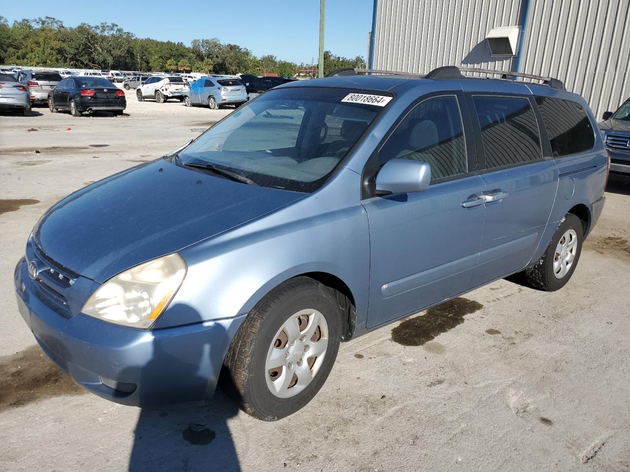2008 Kia Sedona - Image 1