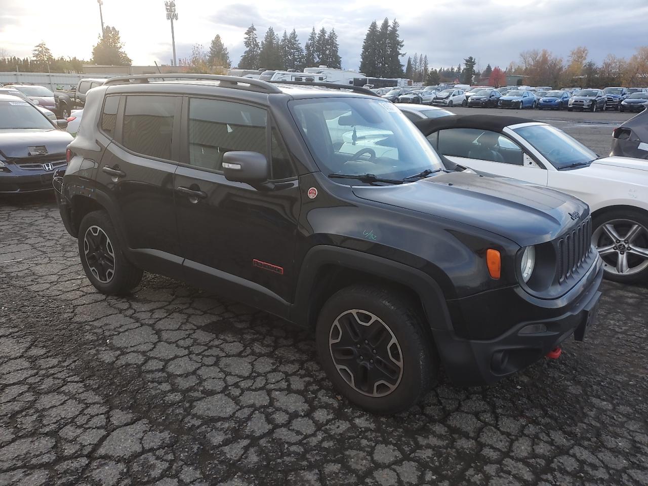 VIN ZACCJBCB2HPE77702 2017 JEEP RENEGADE no.4