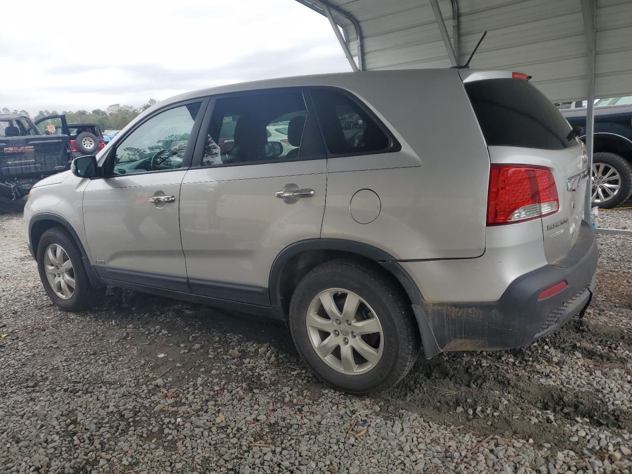 2012 Kia Sorento - Image 2