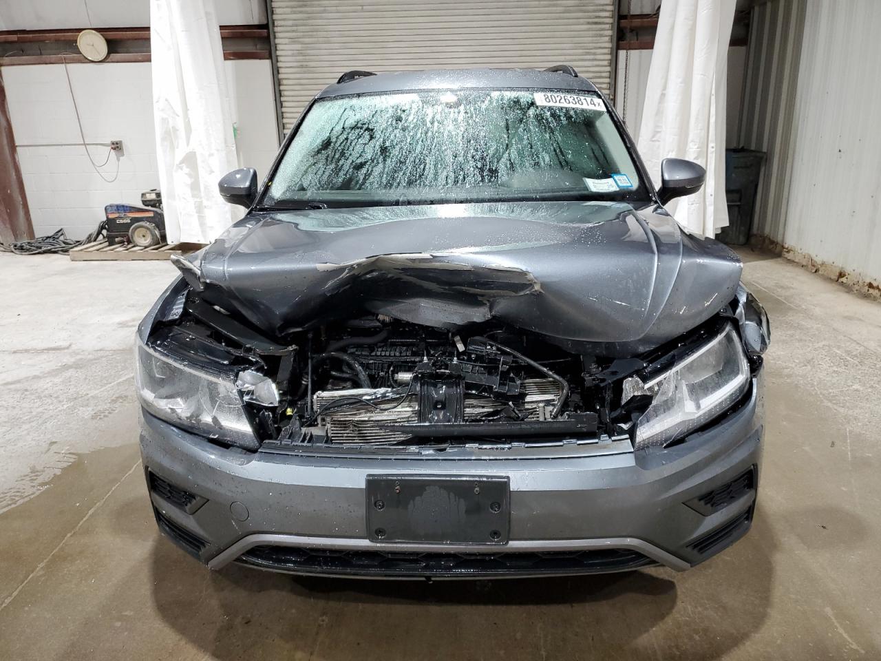 2018 Volkswagen Tiguan - Image 5