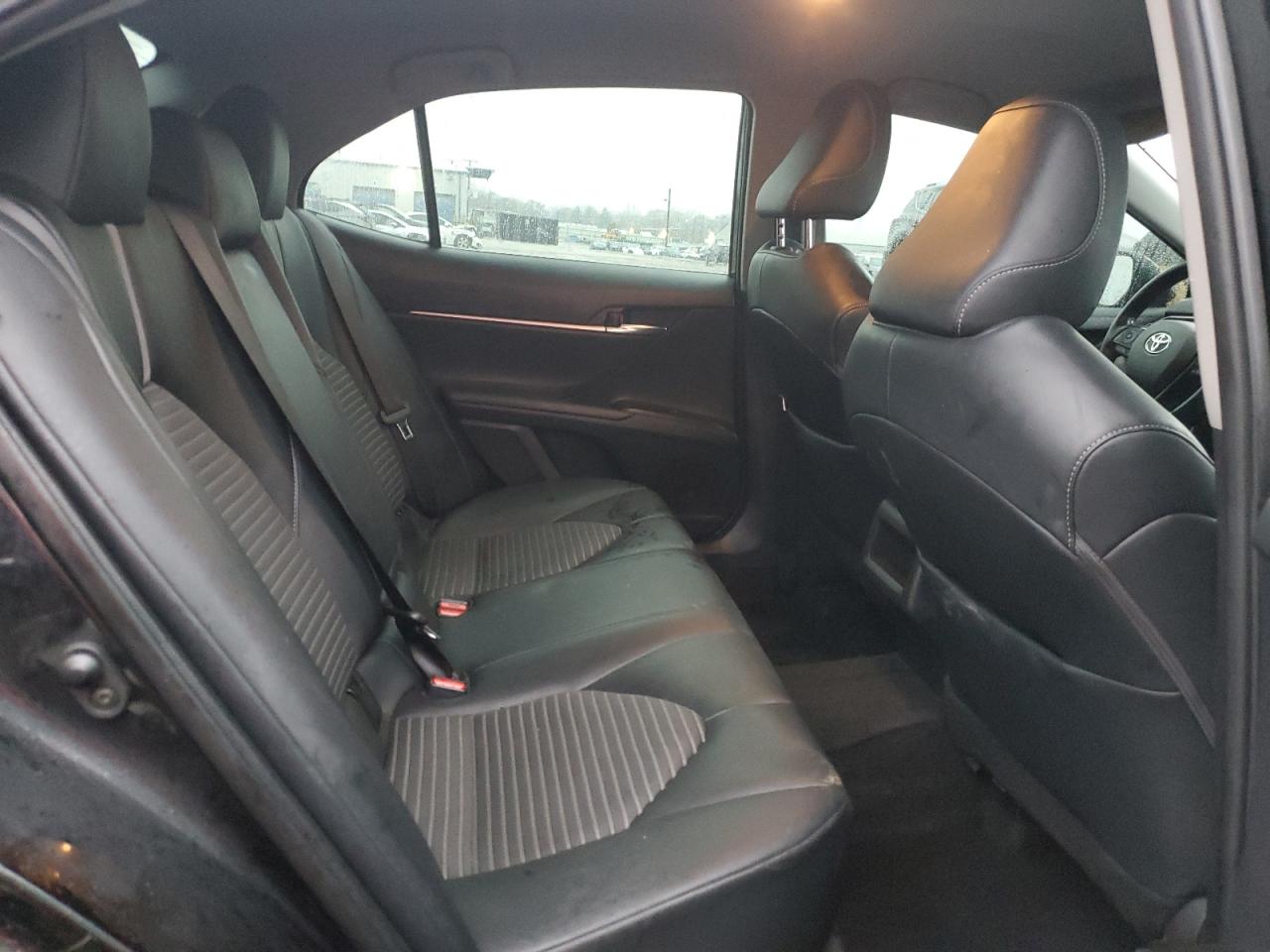 2021 Toyota Camry - Image 10