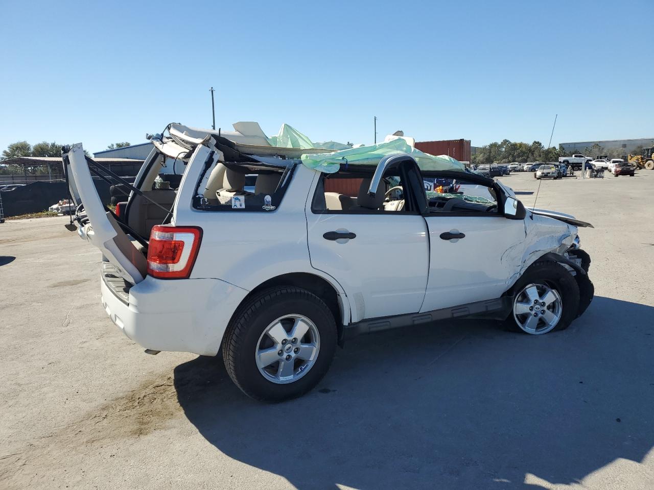 2012 Ford Escape - Image 3