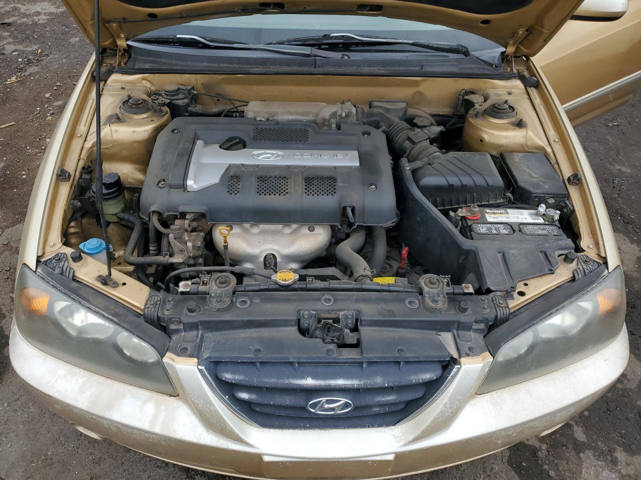 2004 Hyundai Elantra - Image 11
