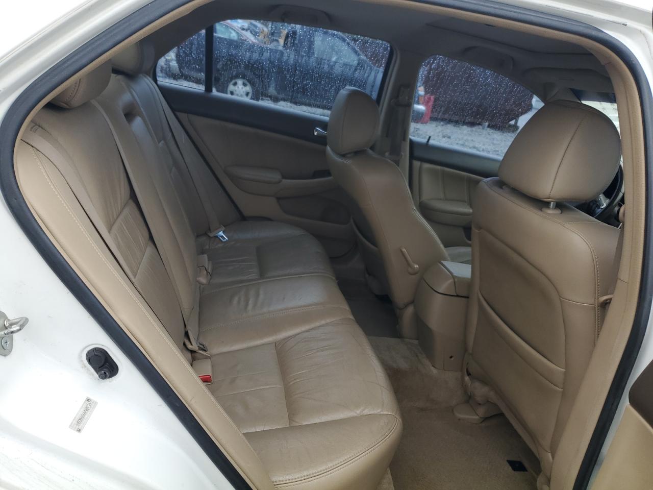 2006 Honda Accord - Image 10