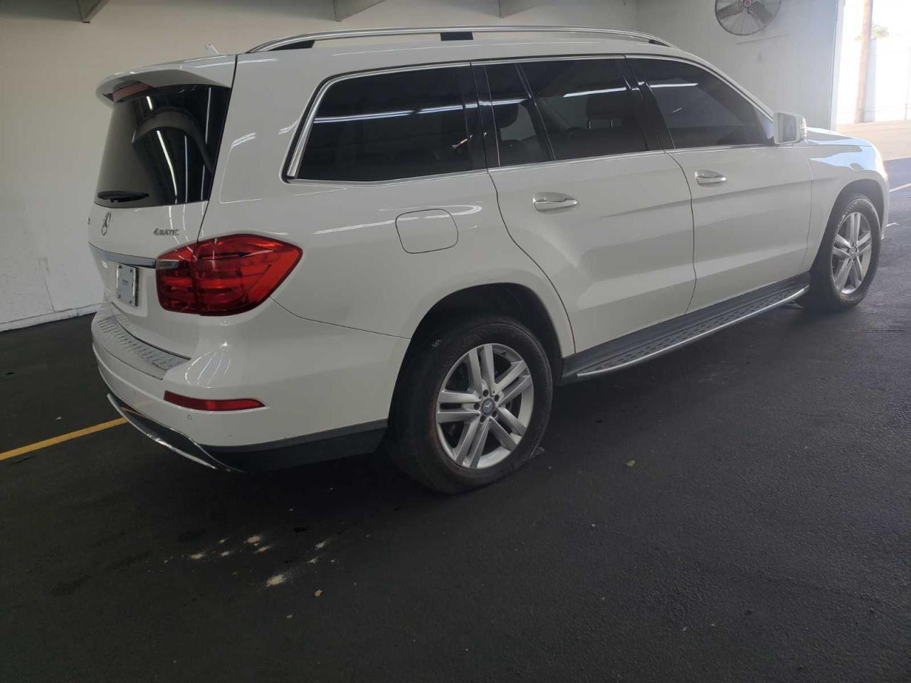 VIN 4JGDF6EE3FA506105 2015 MERCEDES-BENZ GL-CLASS no.4