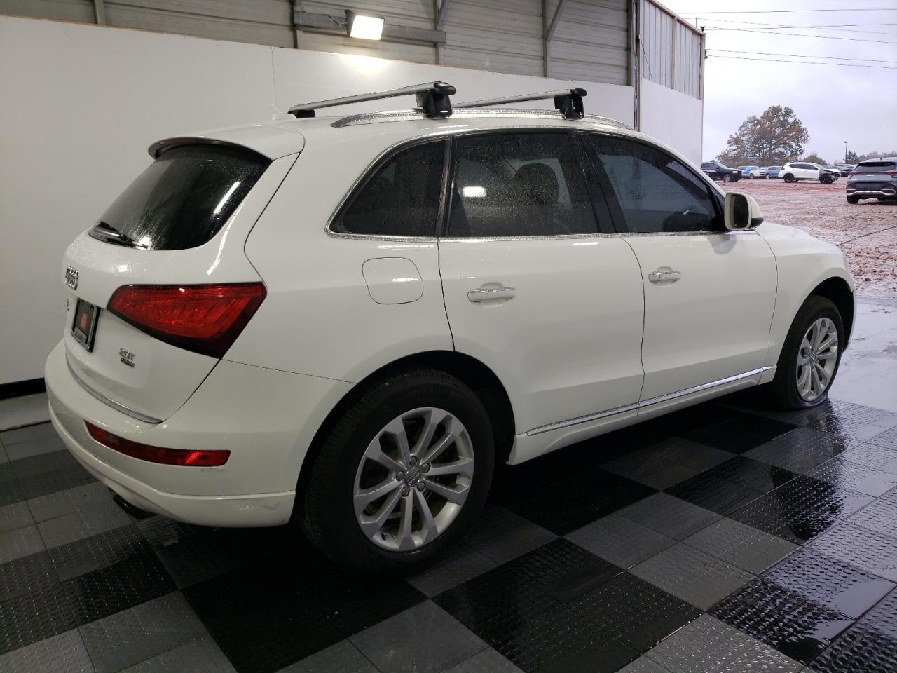 VIN WA1C2AFPXHA081400 2017 AUDI Q5 no.3