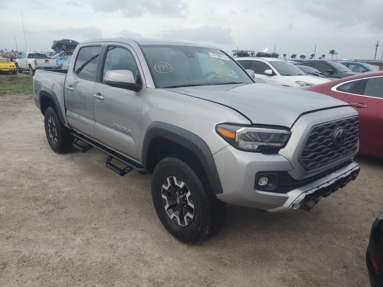 VIN 5TFAZ5CN1MX100300 2021 TOYOTA TACOMA no.4