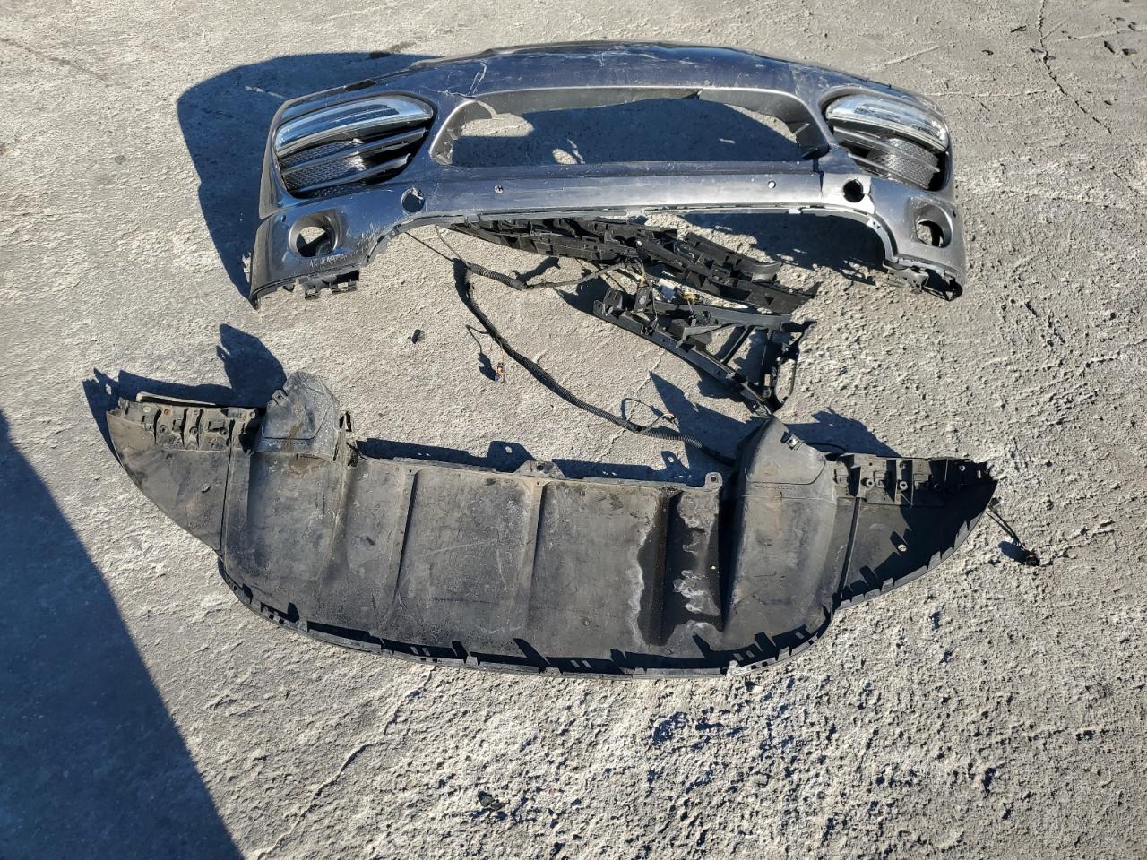 2012 Porsche Cayenne VIN: WP1AA2A22CLA10009 Lot: 81610134