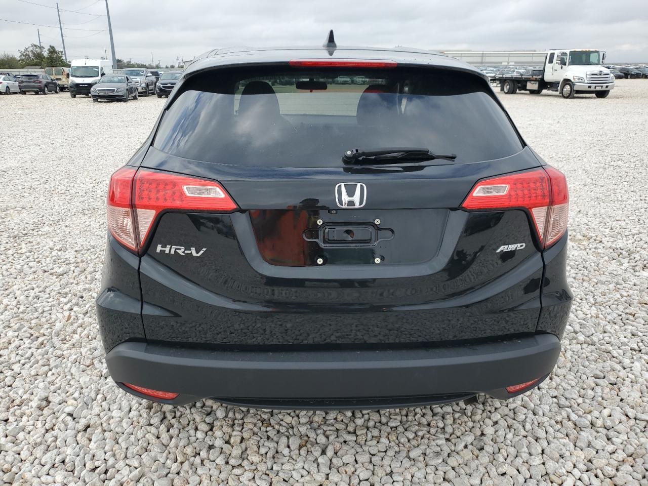 2017 Honda Hr-V Lx VIN: 3CZRU6H37HG700869 Lot: 79831144