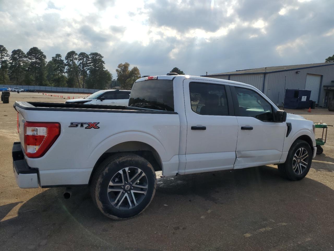 2023 Ford F-150 - Image 3