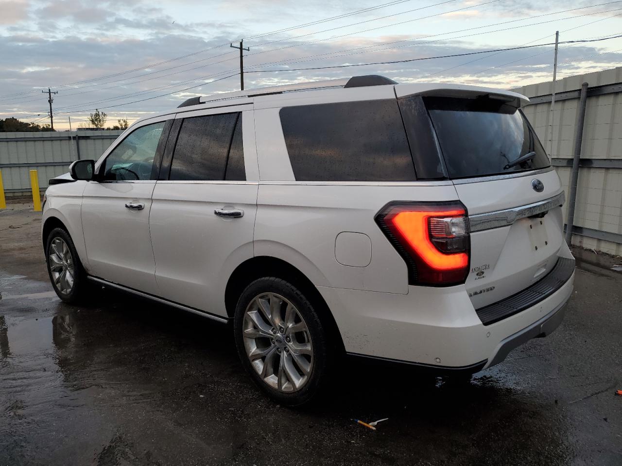 VIN 1FMJU1KT5KEA67359 2019 FORD EXPEDITION no.2