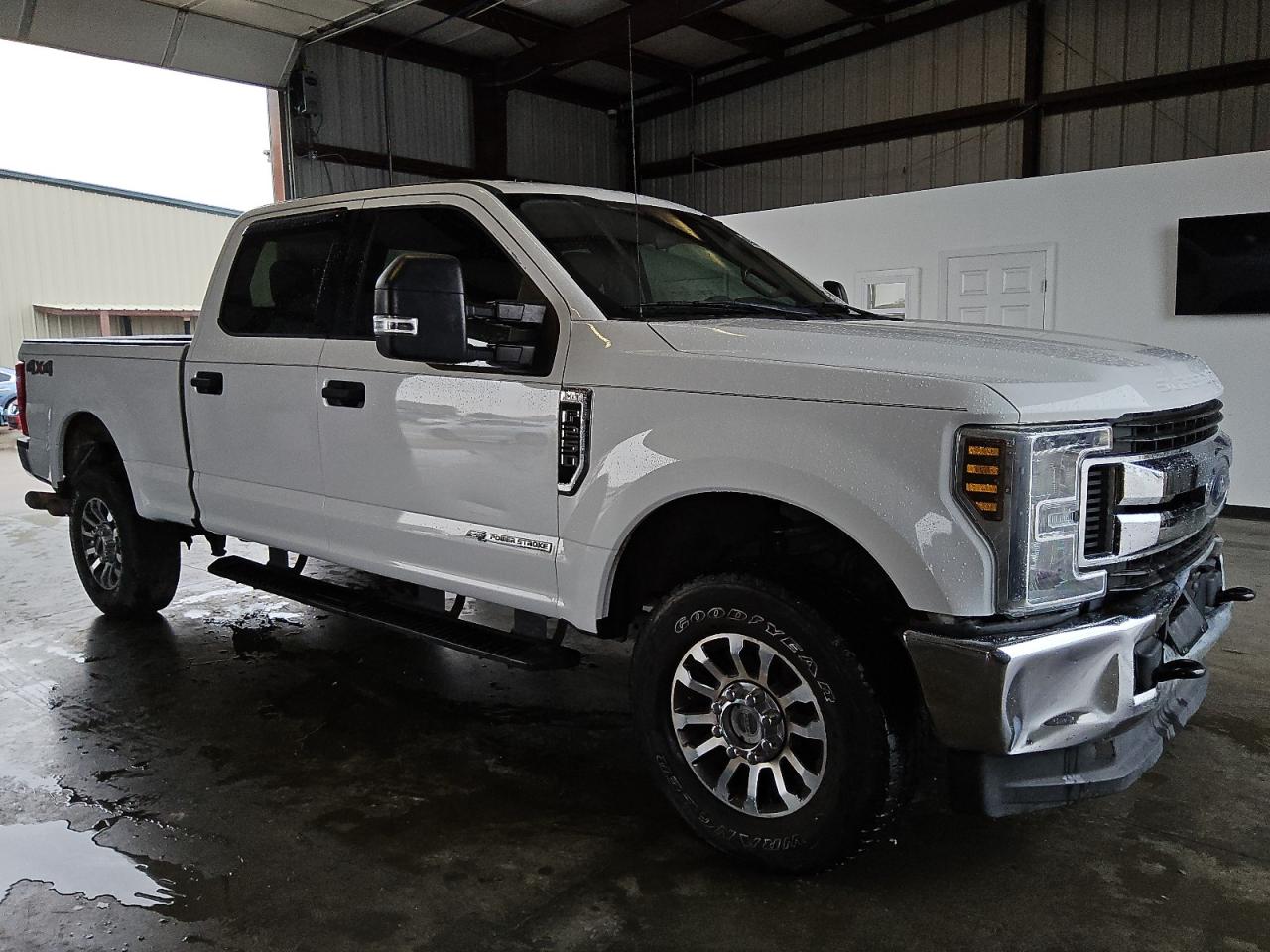 2019 Ford F250 - Image 4