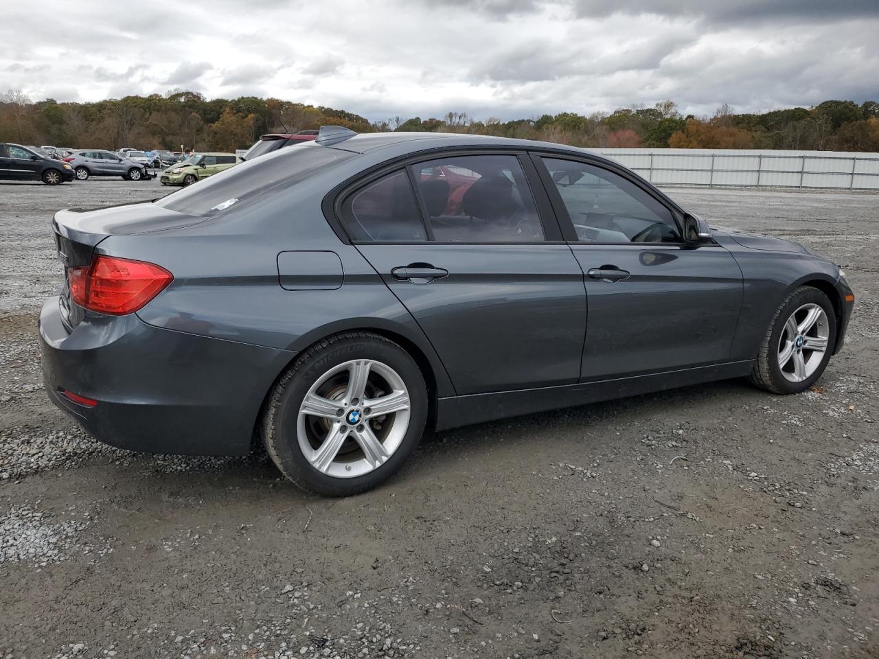 VIN WBA3B3G52DNR81075 2013 BMW 3 SERIES no.3