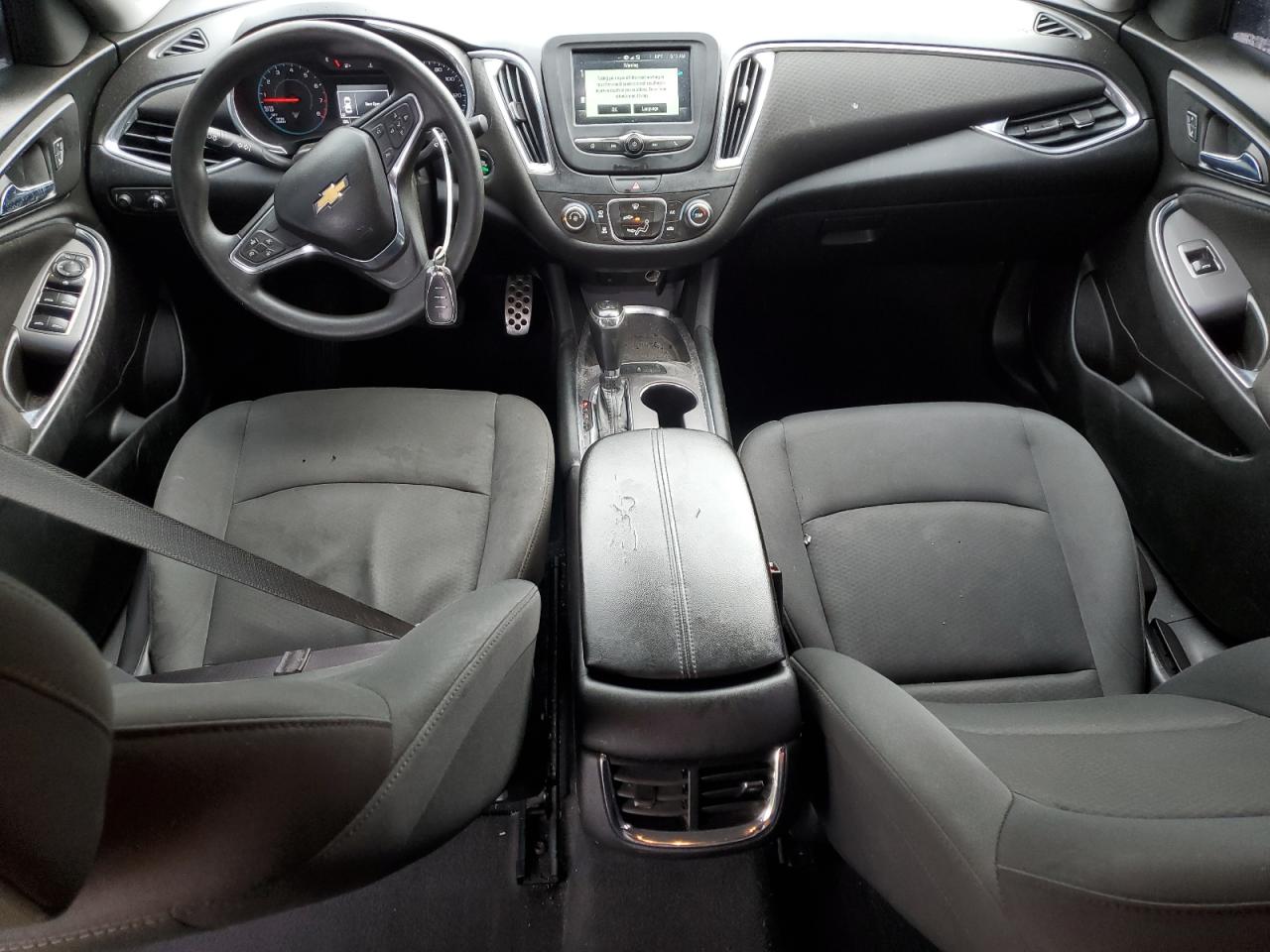 2017 Chevrolet Malibu - Image 8
