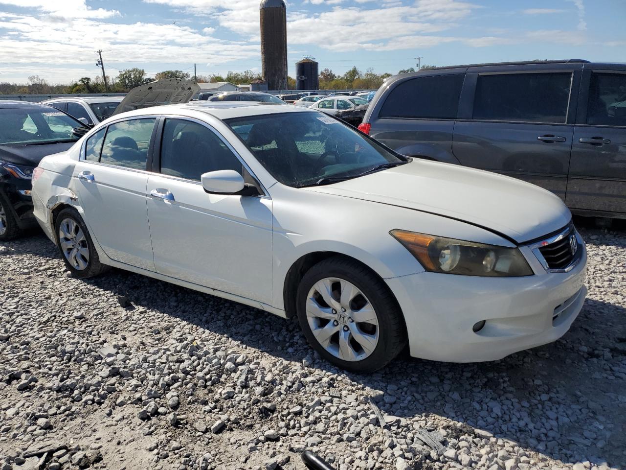 2009 Honda Accord - Image 4